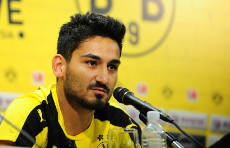 Borussia Dortmunds Ilkay Gundogan has been linked with a move to Manchester City. BeSoccer