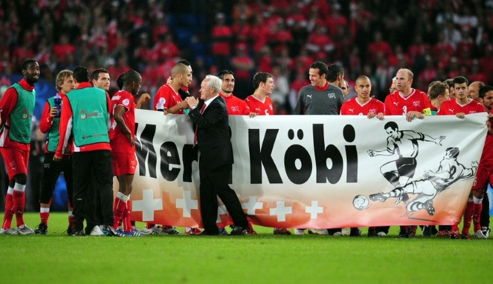 Fallece Kobi Kuhn, ex seleccionador suizo e histórico del Zurich. AFP