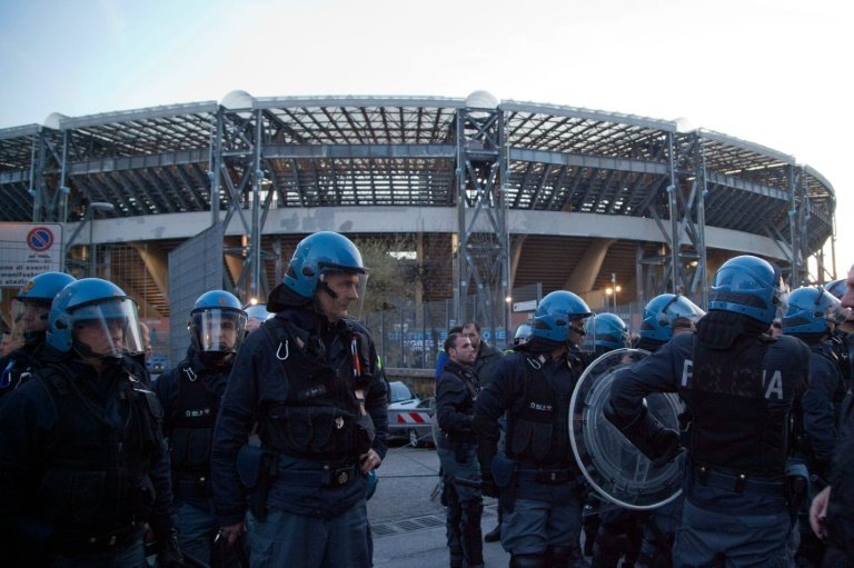 Dozens arrested after Napoli-Legia fans clash