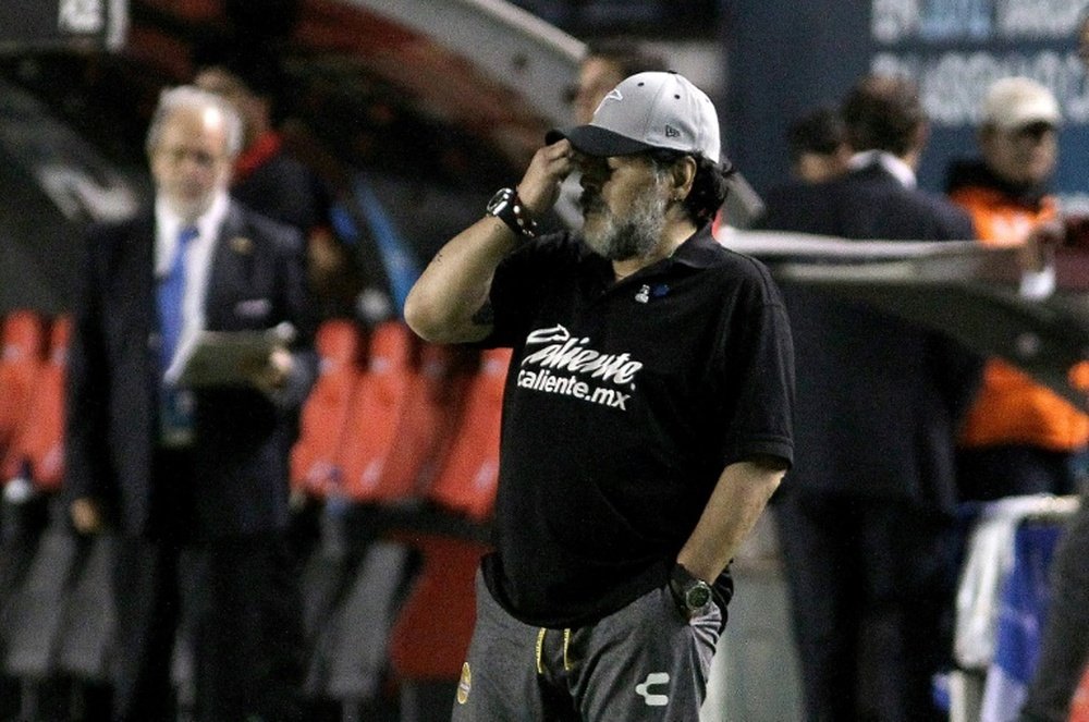 Maradona dio el pésame a Reyes 18 días después de su muerte. AFP