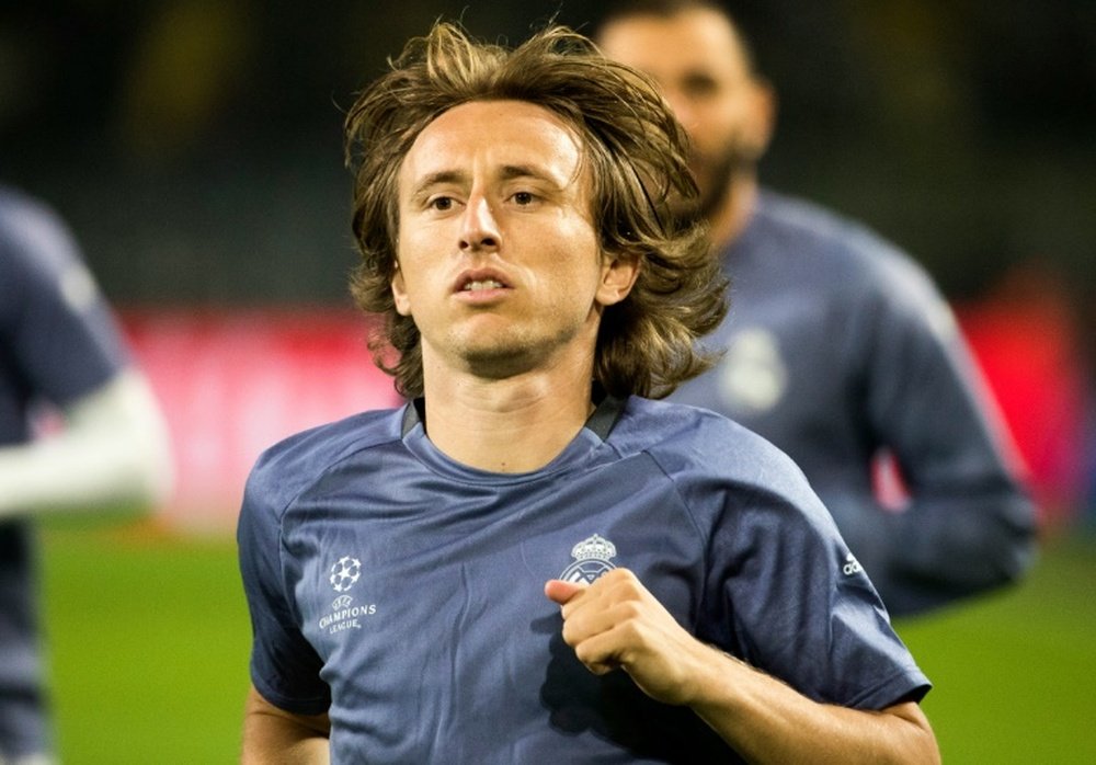 Luka Modric warms up prior to Real Madrids Champions League match against Borussia Dortmund in Dortmund, on September 27, 2016