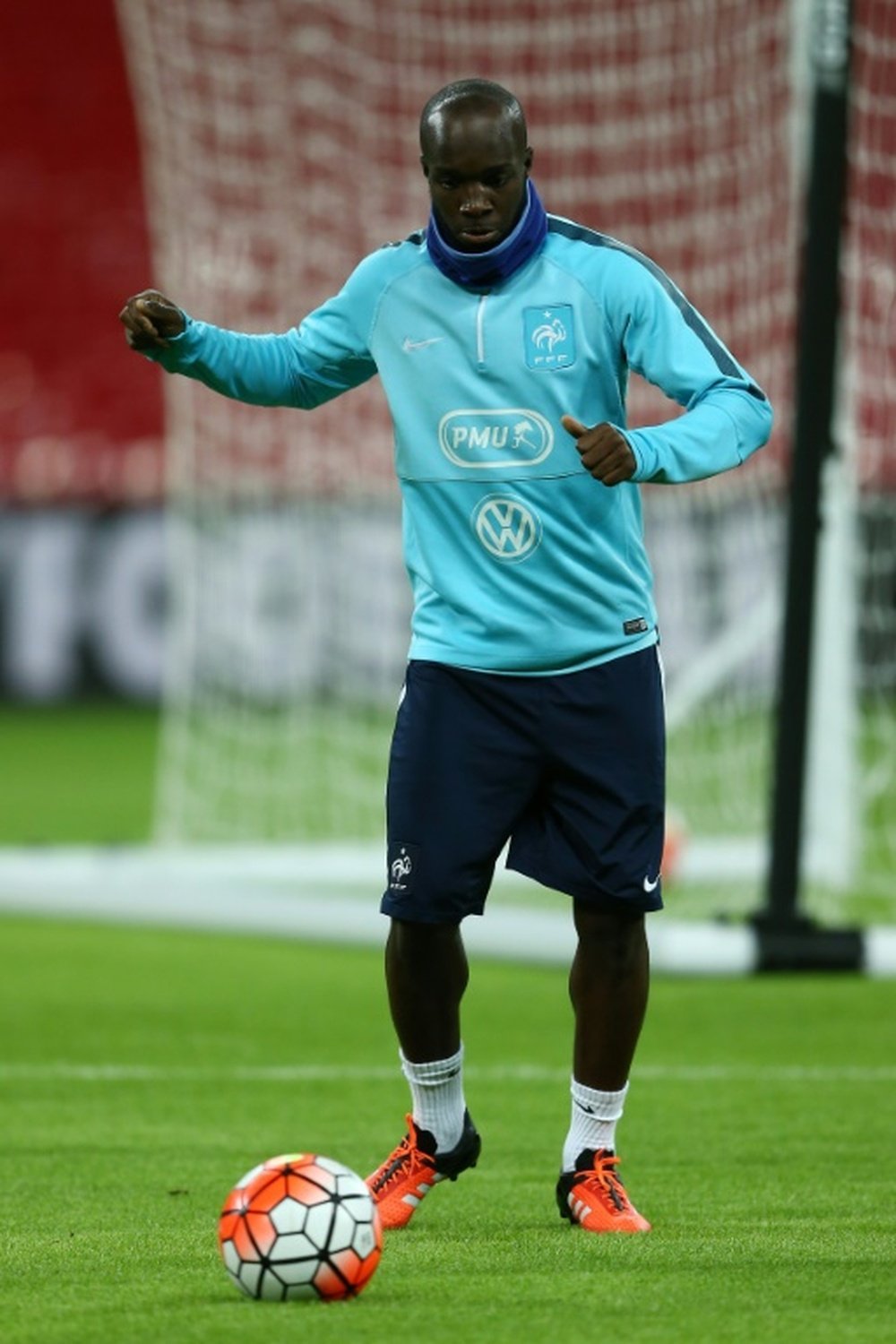El futbolista podría cambiar Francia por los Emiratos. AFP