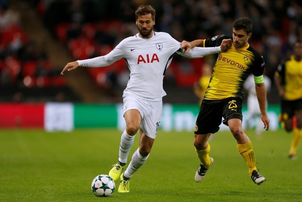 Llorente jugó sus primeros minutos como 'spur'. AFP