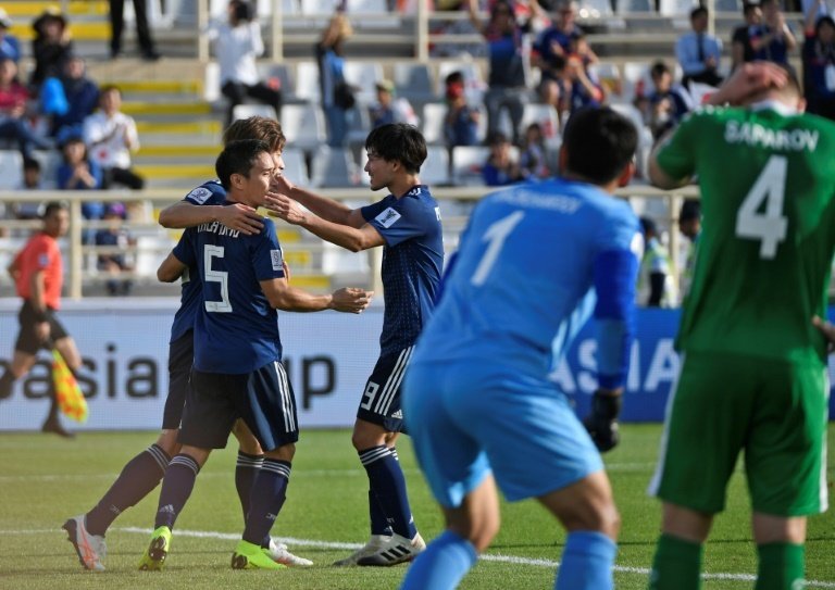 Japón, Uzbekistán y Catar suman sus primeros tres puntos