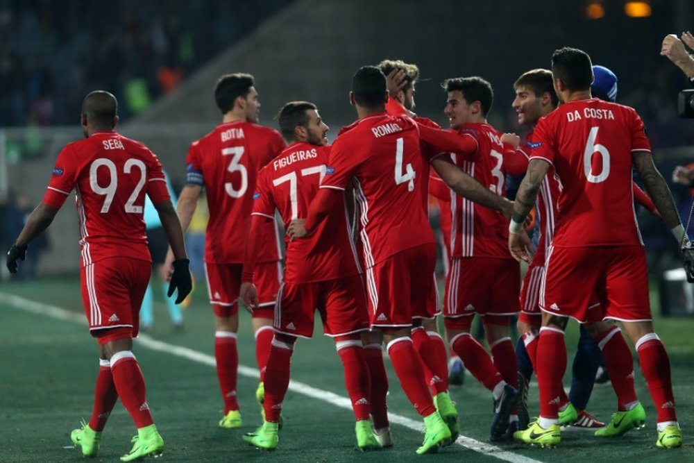 Olympiakos se medirá al Wattens en un partido amistoso. AFP