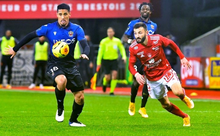 Rennes quer reforçar seu elenco com Saliba