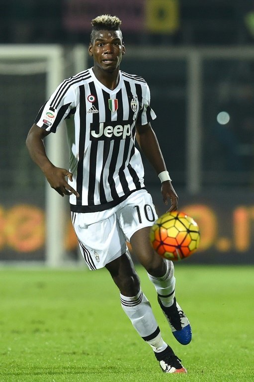 Pogba no termina de tener claro su fichaje por el United. AFP