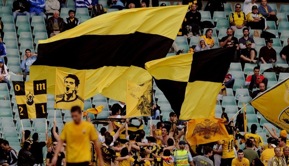 El AEK ha remontado al Olympiakos en El Pireo. AFP/Archivo