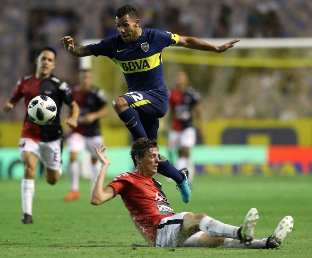 Carlos Tévez recordó la jugada polémica del partido ante San Lorenzo. AFP
