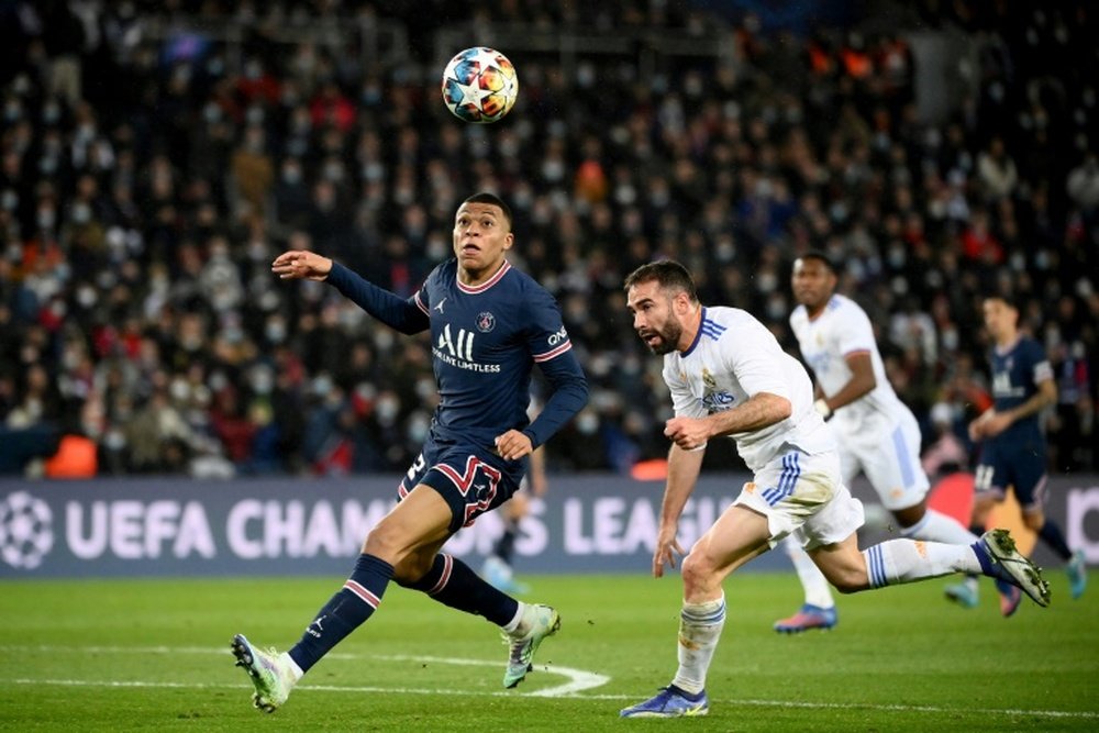 Mbappé dio su palabra al PSG y al Madrid con conocimiento de causa, afirman en Francia. AFP