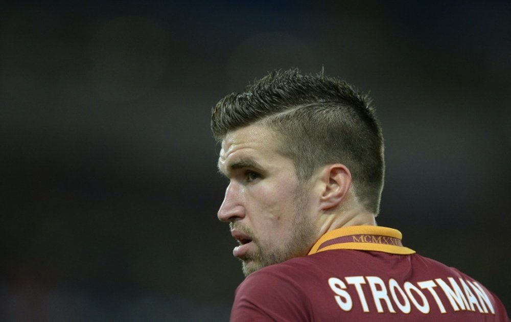 Strootman's diving ban stands. AFP