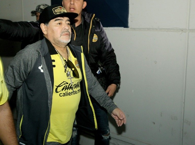 Maradona lamentó la derrota en su reencuentro con CU