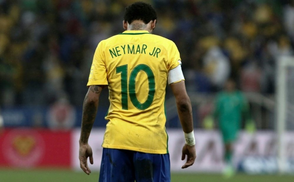 Ronaldinho teceu vários elogios a Neymar. AFP