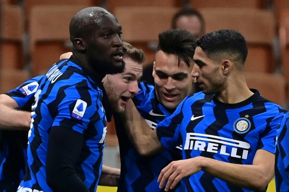 Inter de Milão lidera a Serie A com seis pontos de vantagem sobre o segundo colocado. AFP