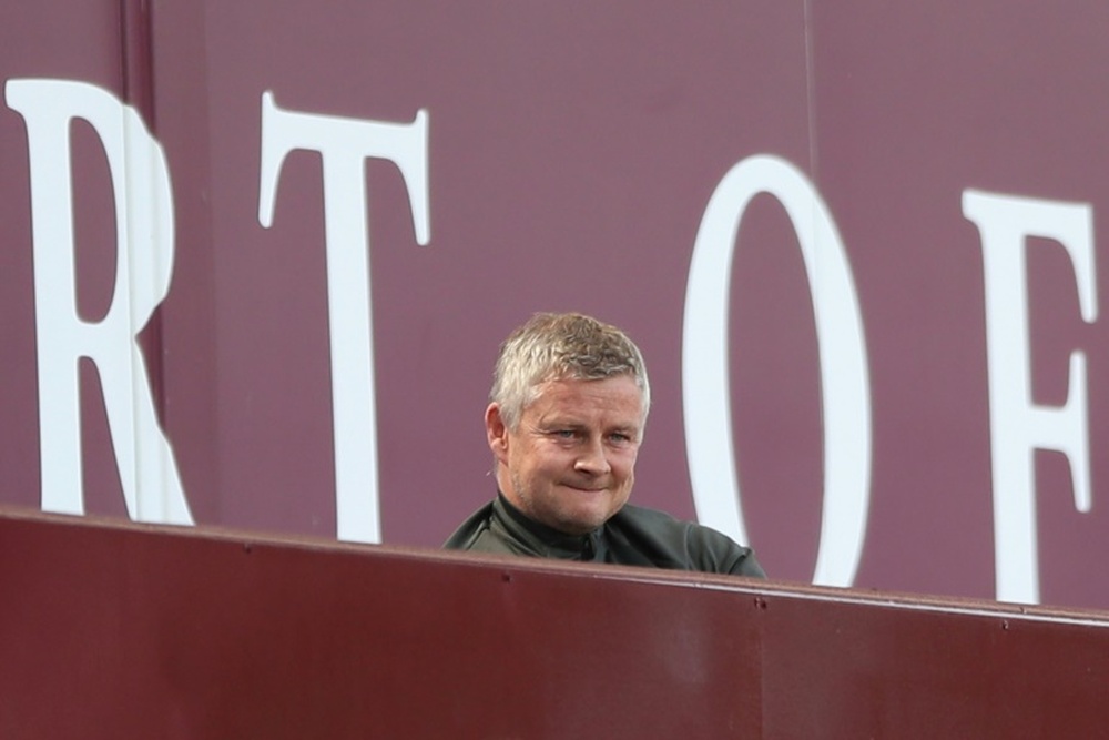 Solskjaer solo podrá fichar si mete al United en la pelea por la Premier. AFP