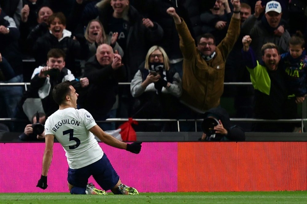 O Sevilla se interessa por quatro descartes do Tottenham. AFP