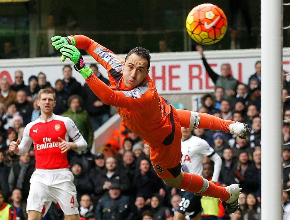 David Ospina no parece que vaya a abandonar el Arsenal este verano. AFP/Archivo
