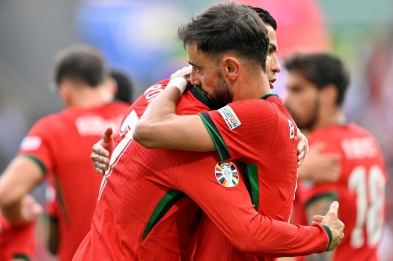 Portugal vence a Turquia em tarde de goleada