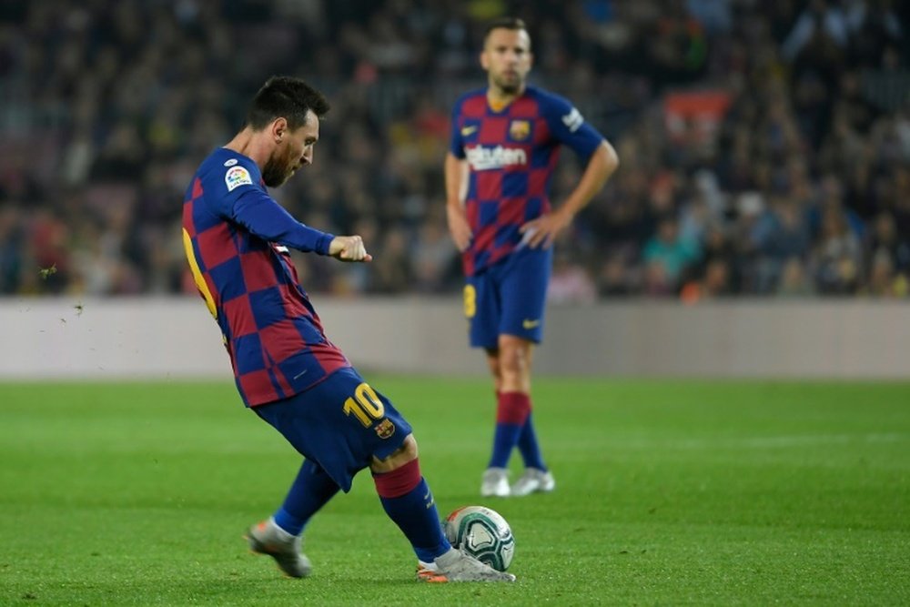 Messi could soon overtake Maradona in free kick goals. EFE