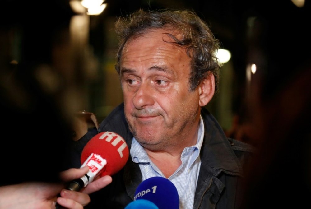 Michel Platini habría pasado quince horas retenido. AFP