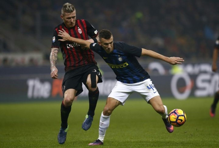 Perisic strikes late to save Inter derby blushes
