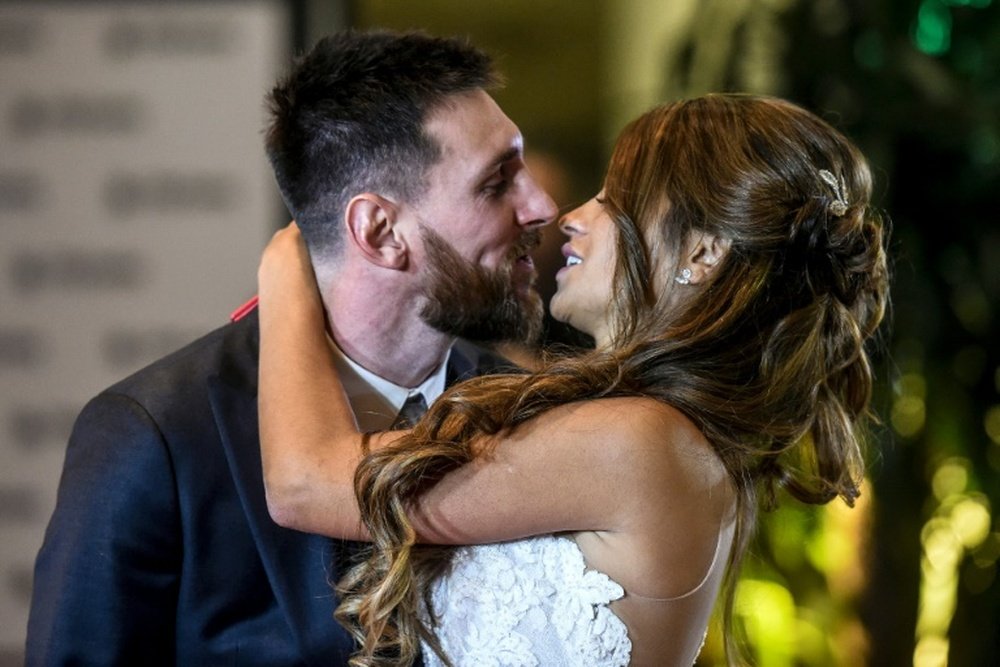 Messi y Antonella se casaron en Rosario después de muchos años de relación. AFP