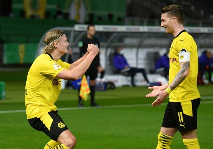 Haaland y Reus hacen dulce el fin de curso del Borussia