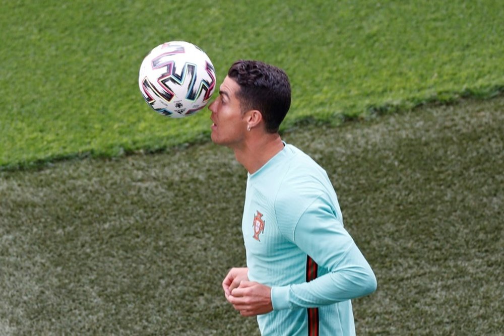 Cristiano Ronaldo está centrado en Portugal. AFP
