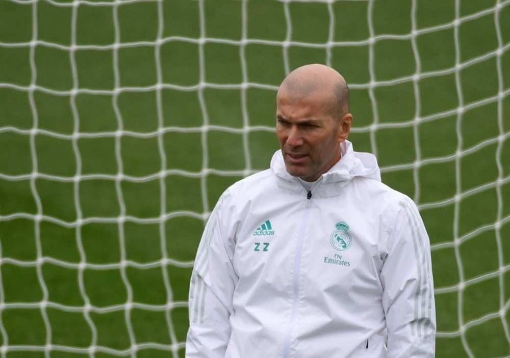 A situação de Zidane já foi (bem) mais fácil. AFP