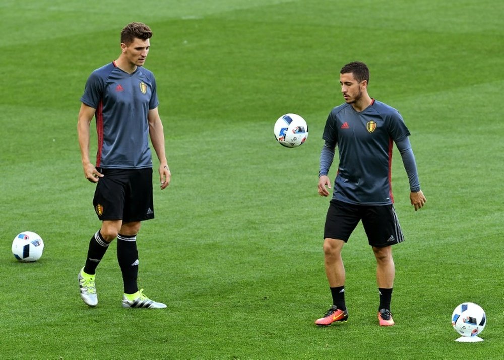 Meunier fue quien causó la primera lesión a Hazard en el MAdrid. AFP/Archivo