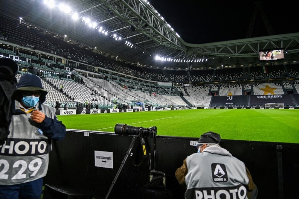 Itália volta a proibir a entrada de torcedores aos seus estádios. AFP