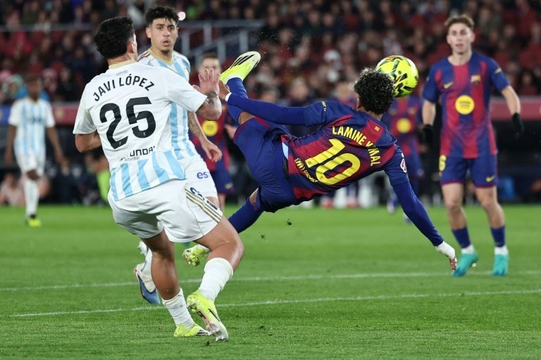 Raphinha e Yamal marcam golaço; Barcelona vence o lanterna Oviedo