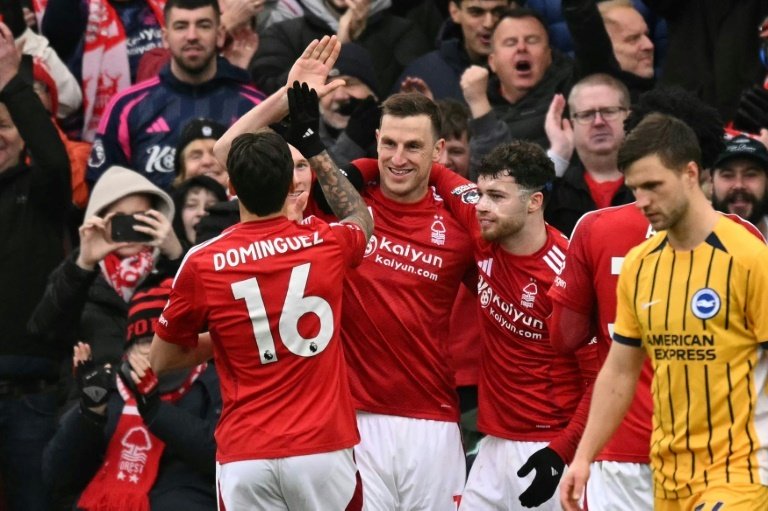 Un pub ofreció cerveza gratis por gol del Forest... ¡y tuvo que regalar más de 300!