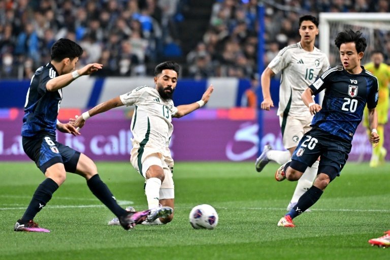 Saudi Arabia stayed in touch in Group C with a goalless draw in Japan to boost their chances of automatic World Cup qualification, as Group B leaders South Korea were held at home by Jordan on Tuesday.
