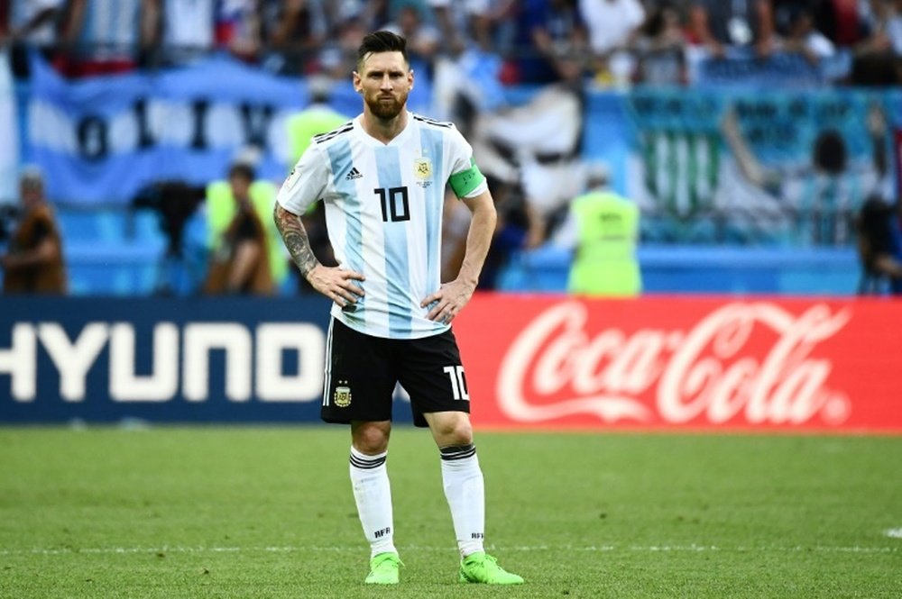 Marcelo Díaz apuesta por Messi. AFP