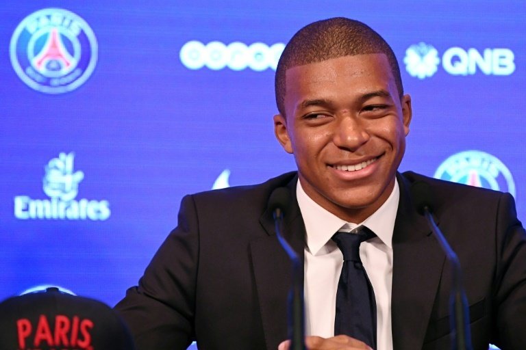 Mbappe receives Paris homecoming welcome