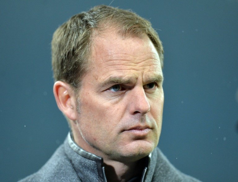 Frank de Boer steps down as Ajax coach