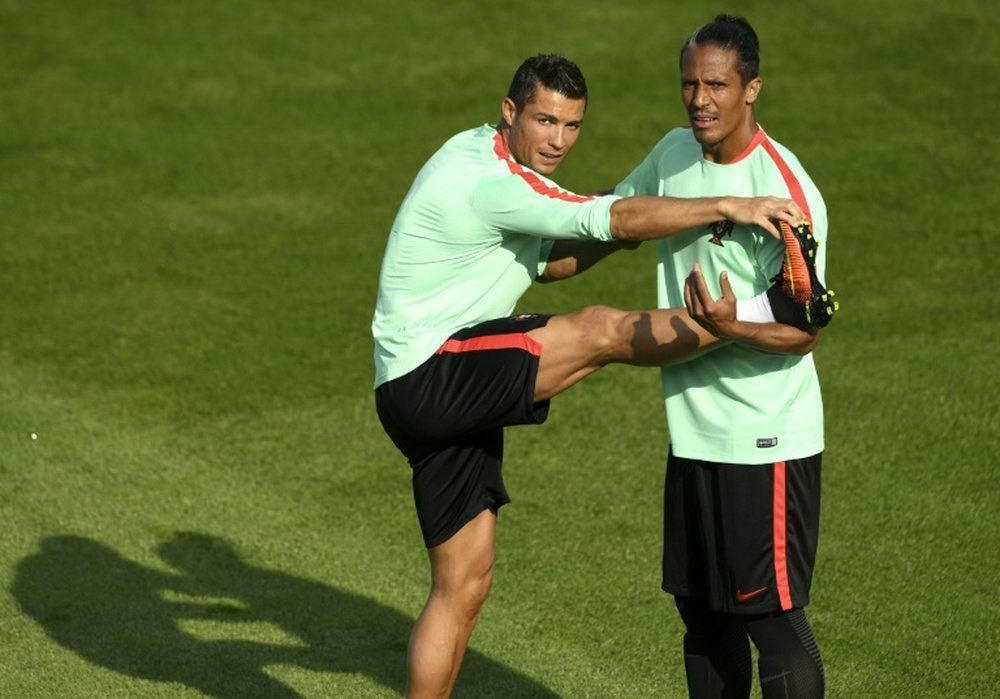 Bruno Alves fala da importância de ter Cristiano Ronaldo na equipa. AFP