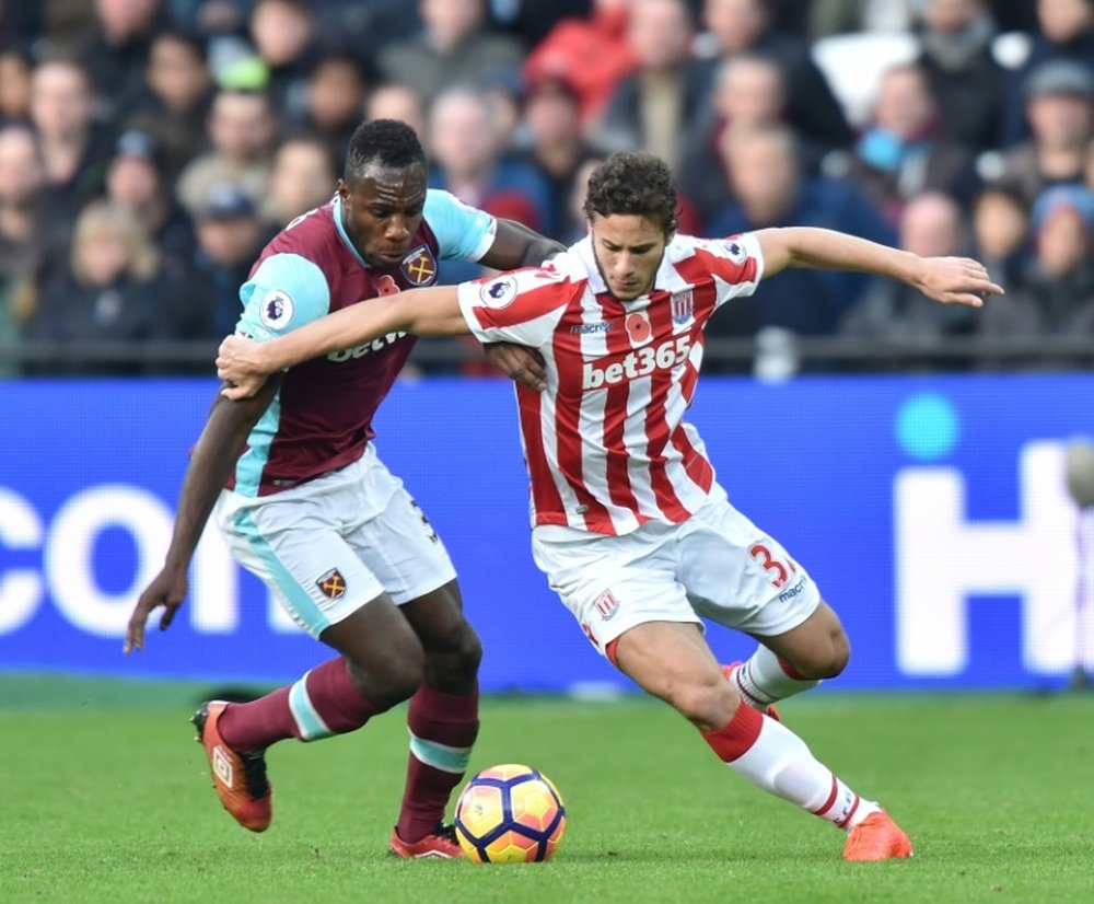 Ramadan Sobhi extends his contract with Stoke City for five more years. AFP