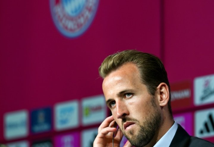 Após a tragédia na Supercopa, Harry Kane é apresentado pelo Bayern