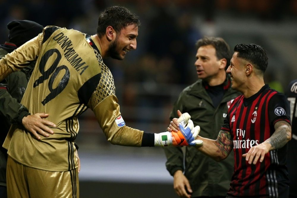 Gianluca Lapadula deja el Milan sólo un año después. AFP