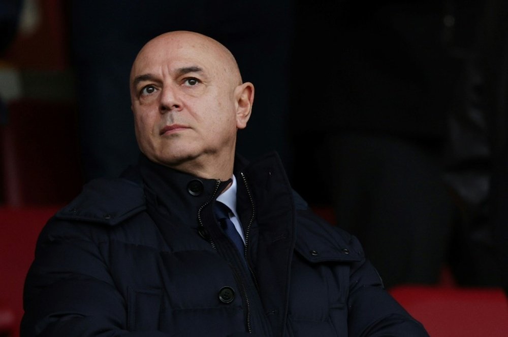 Tottenham discute avec des investisseurs potentiels, annonce Daniel Levy. afp