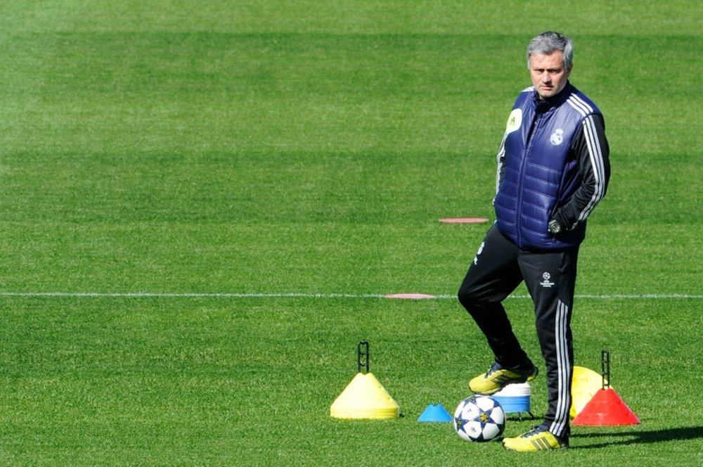 Mourinho tenía a dos favoritos en el vestuario blanco. AFP