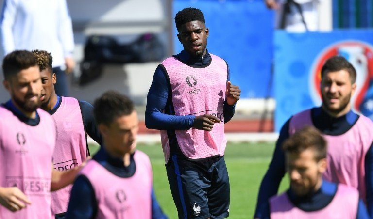 Umtiti set to make France debut at Euro 2016