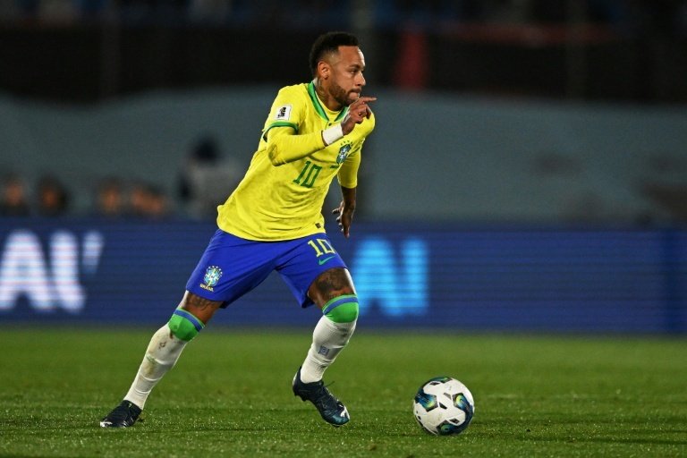 Apenas 48% dos brasileiros defendem convocação de Neymar para a Copa de 2026