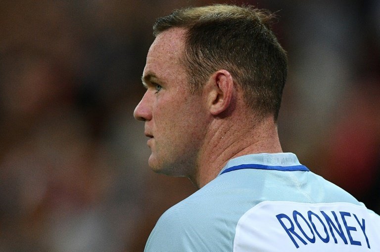 Wayne Rooney to make England return against Scotland