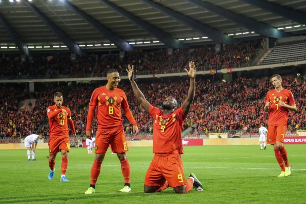 Bélgica ganó sin problemas a Kazajistán. AFP