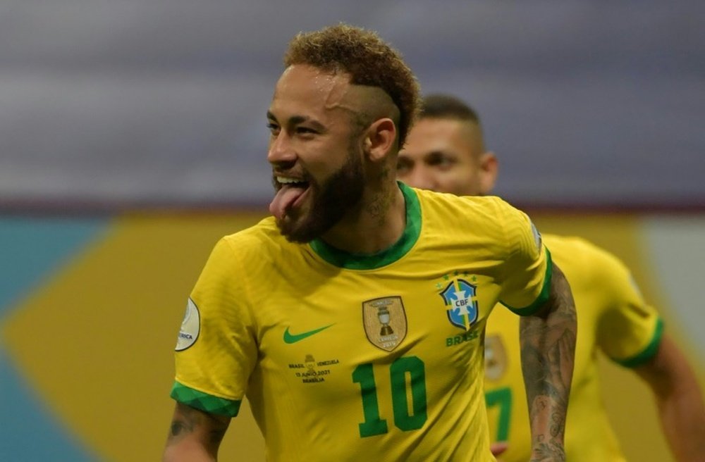 Tite elogiou Neymar após a vitória contra Venezuela na Copa América. AFP