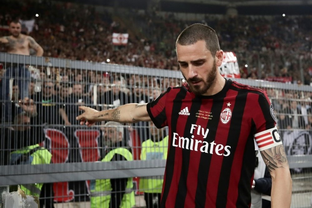 Bonucci se dirigió a la afición. AFP