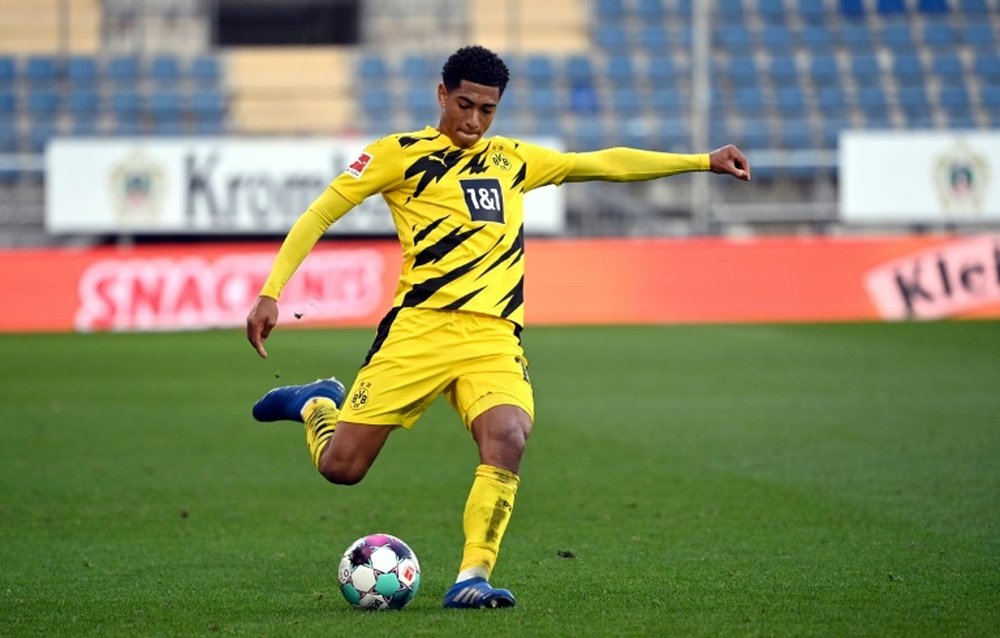 El Borussia recalca que a Bellingham aún le queda trayectoria en Dortmund. AFP